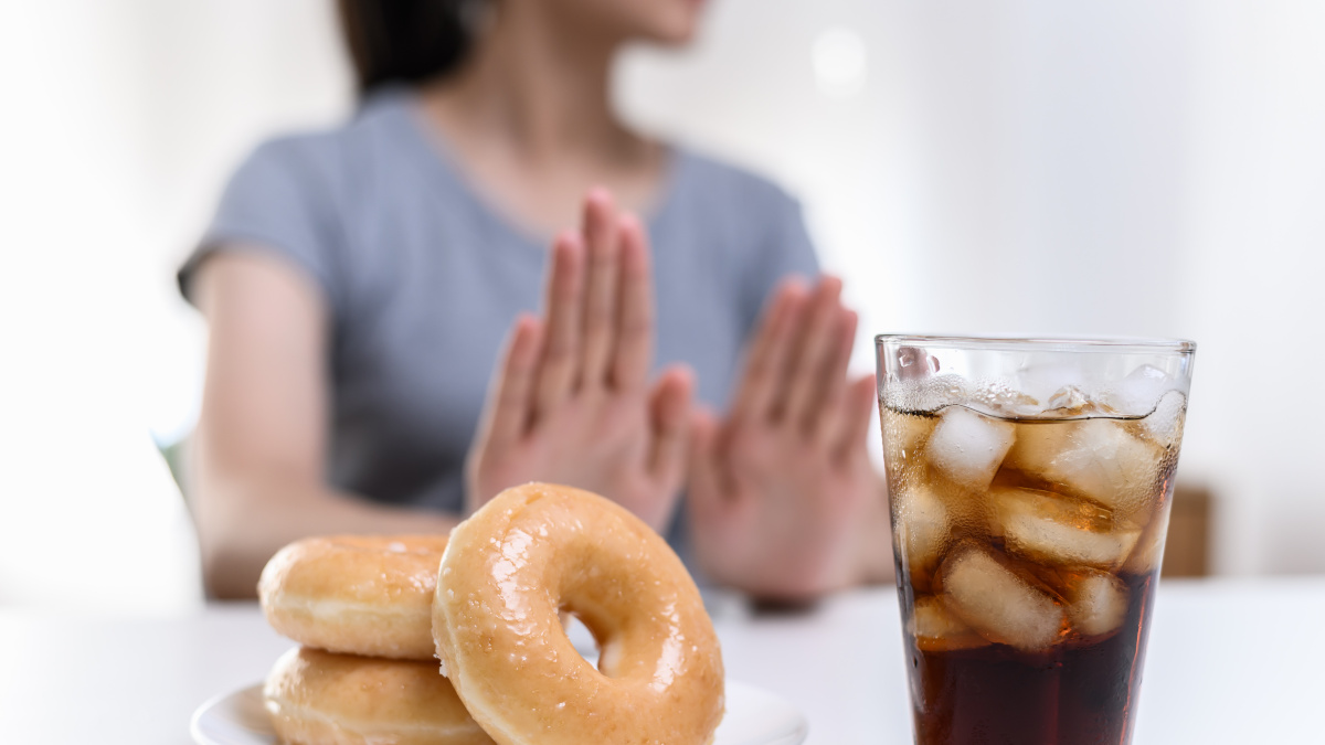 Femme qui a pris un coupe-faim naturel