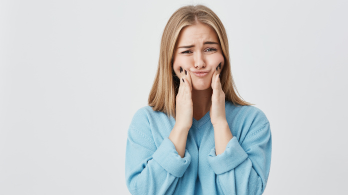 Femme qui veut perdre des joues