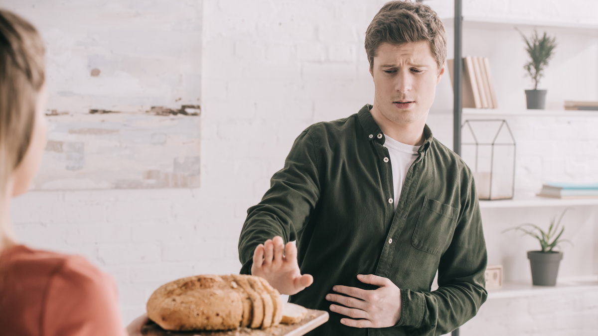 Hipersensible al gluten que rechaza el pan